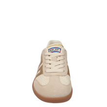 Load image into Gallery viewer, BACK 70 - IUTA 2512 in GOLD Sneakers
