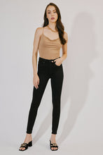 Load image into Gallery viewer, Estelle Skinny Jeans
