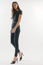 Load image into Gallery viewer, Andjela Skinny Jeans
