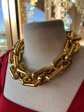 Load image into Gallery viewer, Patricia Necklace
